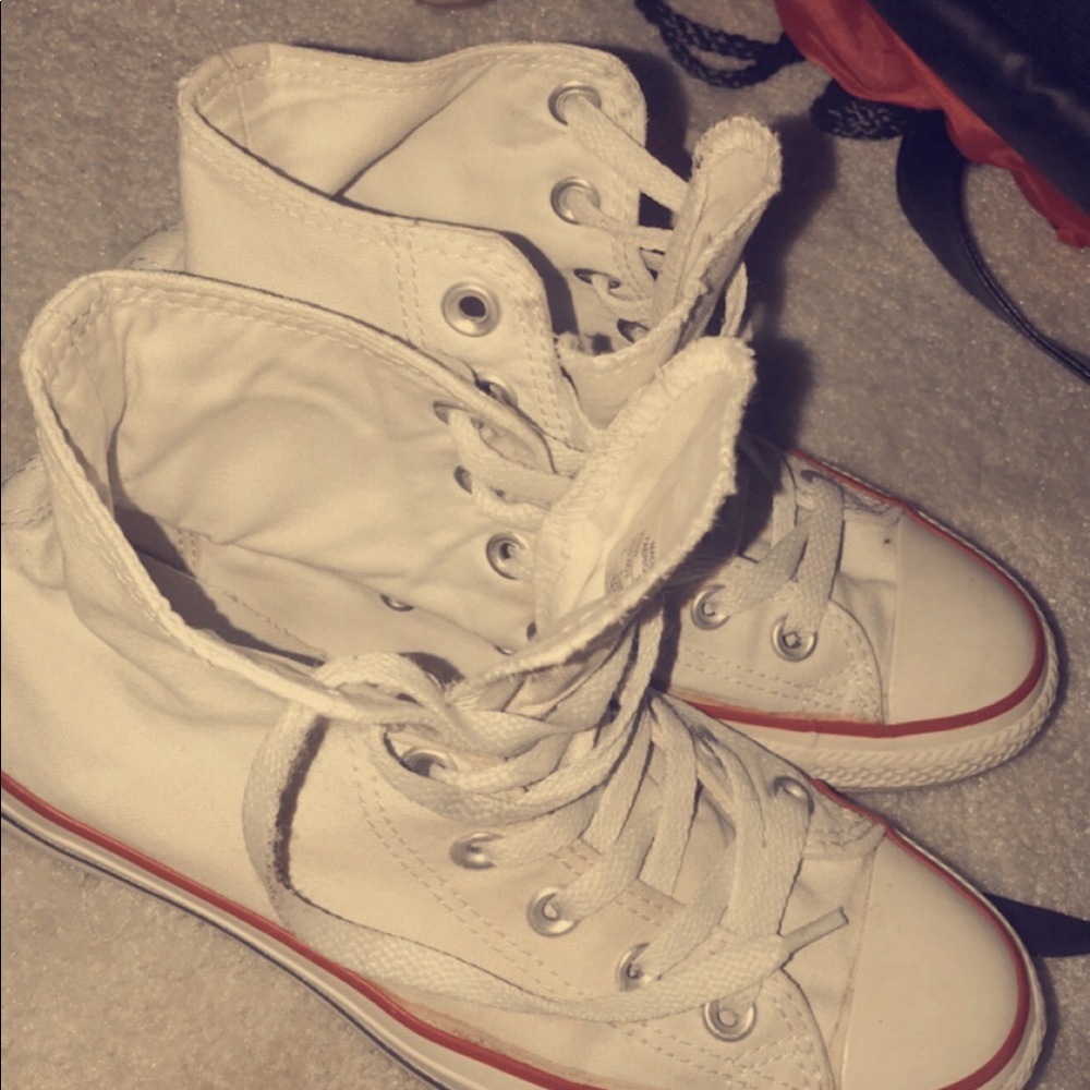White Converse - Picture 3 of 3